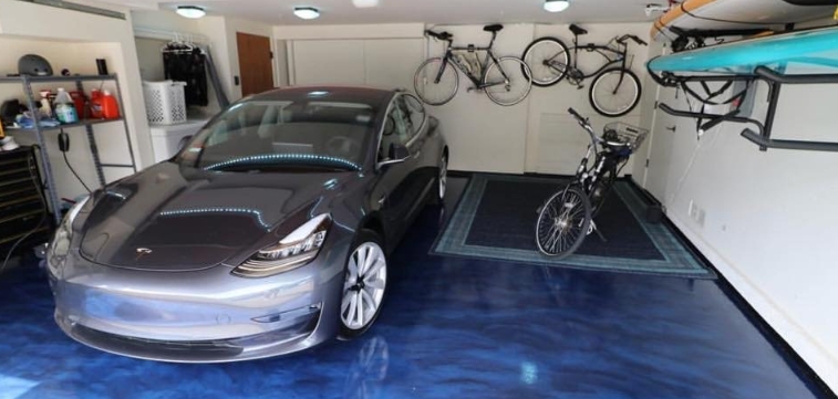 Epoxy Garage Floors: Is Your Garage Ready for a Dazzling, Durable Transformation?