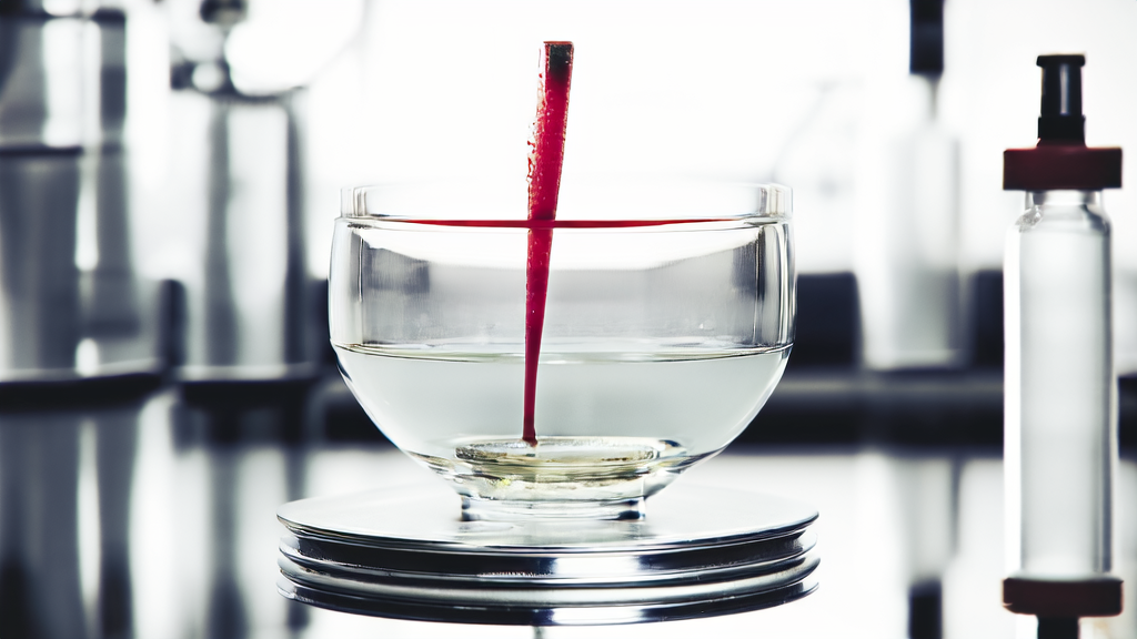 Is the hydroxide ion a strong base?